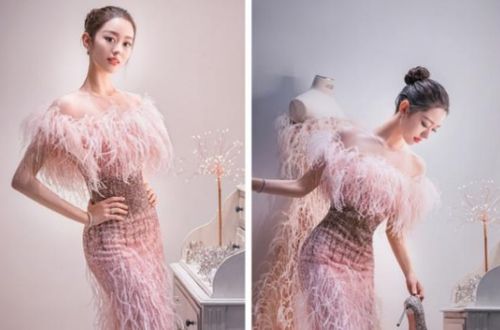 26歲吉娜素顏現身被拍 穿透視上衣皮膚白凈,一雙美腿又細又直